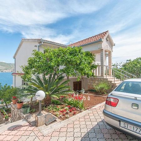 Apartments Natasa Trogir Exterior foto